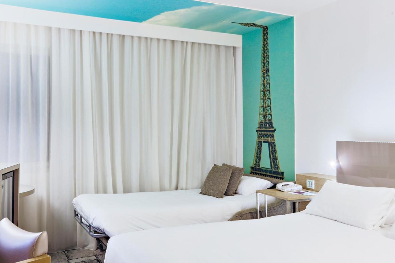 Two rooms close to each other